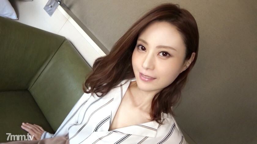 SIRO-4011 【第一枪】【剃光猫女医生】【不忠老婆被小伙子激动】公私两用的美熟女，是小智宝的一大乐事……【第一枪】网络AV申请→ AV体验拍摄1134在线观看