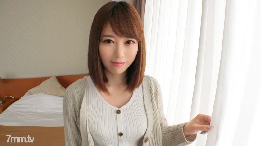 SIRO-4072 SIRO-4072 [第一枪] [沮丧的手淫] [射精] 一位神秘银行职员的邋遢的极致面孔。在与严肃的日常工作相反的令人讨厌的外表.. 应用业余，第一次 AV 拍摄 126