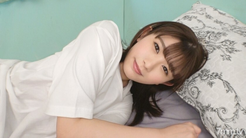 SIRO-4107 SIRO-4107 [第一枪] [偷偷溜走..] [床单上的潮渍] 19岁，耳朵通红，感觉很严重。一个带着可爱微笑说话的女孩......应用业余，第一次 AV 拍摄 131