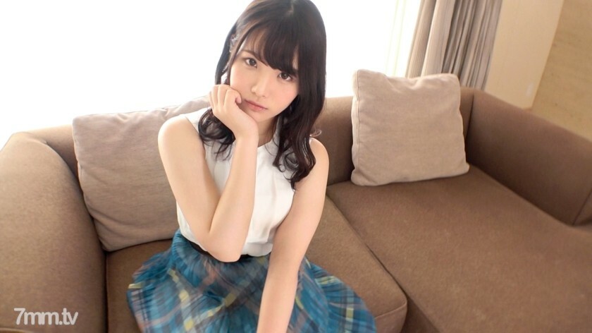SIRO-4294 SIRO-4294 【第一枪】【裤子污渍扩散】【人生第一次持续快乐】最可爱反应的美容师彩蛋。 20岁身体被大公鸡折腾..网上AV应用→AV体验拍摄1370