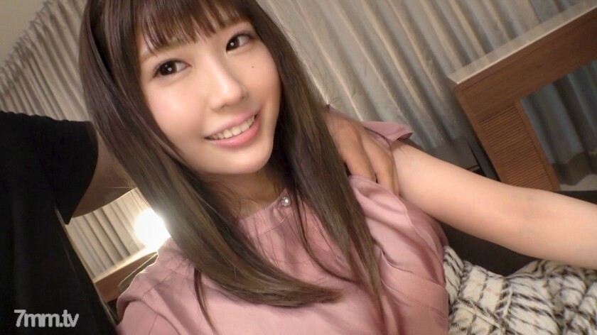 SIRO-4564 【第一枪】【细腻紧緻的BODY】【晶莹剔透的雪肤】纤细的女大学生，肌肤清透亮丽，令人印象深刻。娇嫩的身躯被大公鸡入侵到背后尖叫..网络AV应用→AV体验拍摄1608在线观看