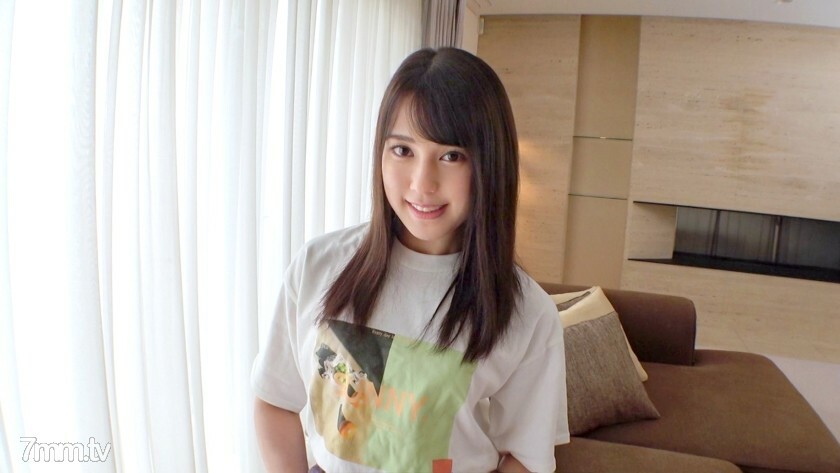 SIRO-4664 SIRO-4664 【第一枪】【透亮的美肌】【美少女】发现了一个有偶像一样漂亮脸蛋的活跃JD。少有遭遇和挫折的年轻美丽的身体，泛着白皙的肌肤，散发着淫荡的光芒。应用业余，第一次 AV 拍摄 244