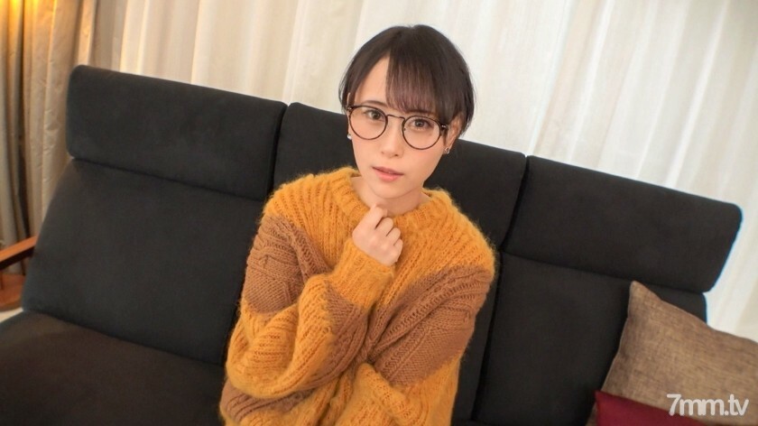 SIRO-4712 【第一枪】【天真美白】【好奇早熟娘】只有一个经验者的介绍眼镜少女登场。追梦演员蛋蛋在镜头前暴露本能..网上AV应用→AV体验拍摄1693在线观看