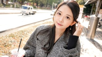 Kasumi是一位30多歲的辦公室工作人員，笑著和聲音可愛，抬起雙腿，乞求雞巴。她很難像噴些！呢 [第一次拍攝]在線應用→AV試用拍攝2413