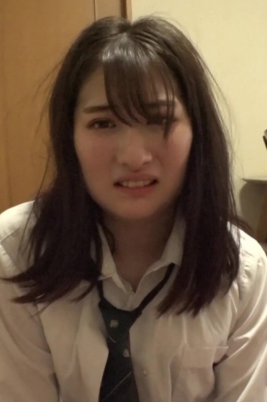 TSSR-3203 TSSR-3203 她拼命地把两根阴茎塞进嘴里！高中女生参与3P性爱场景